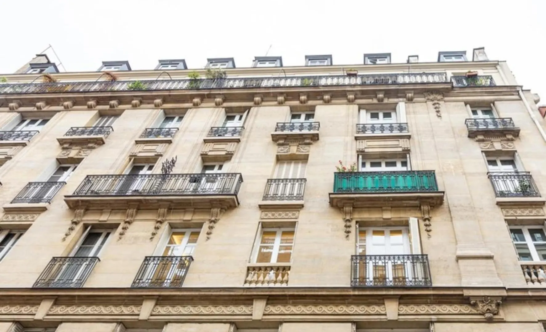 Spacious And Pleasant Nest 2 Steps From Montmartre